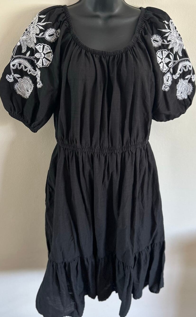 Knox Rose Black Floral Embroidered Puff Sleeve Midi Dress Small